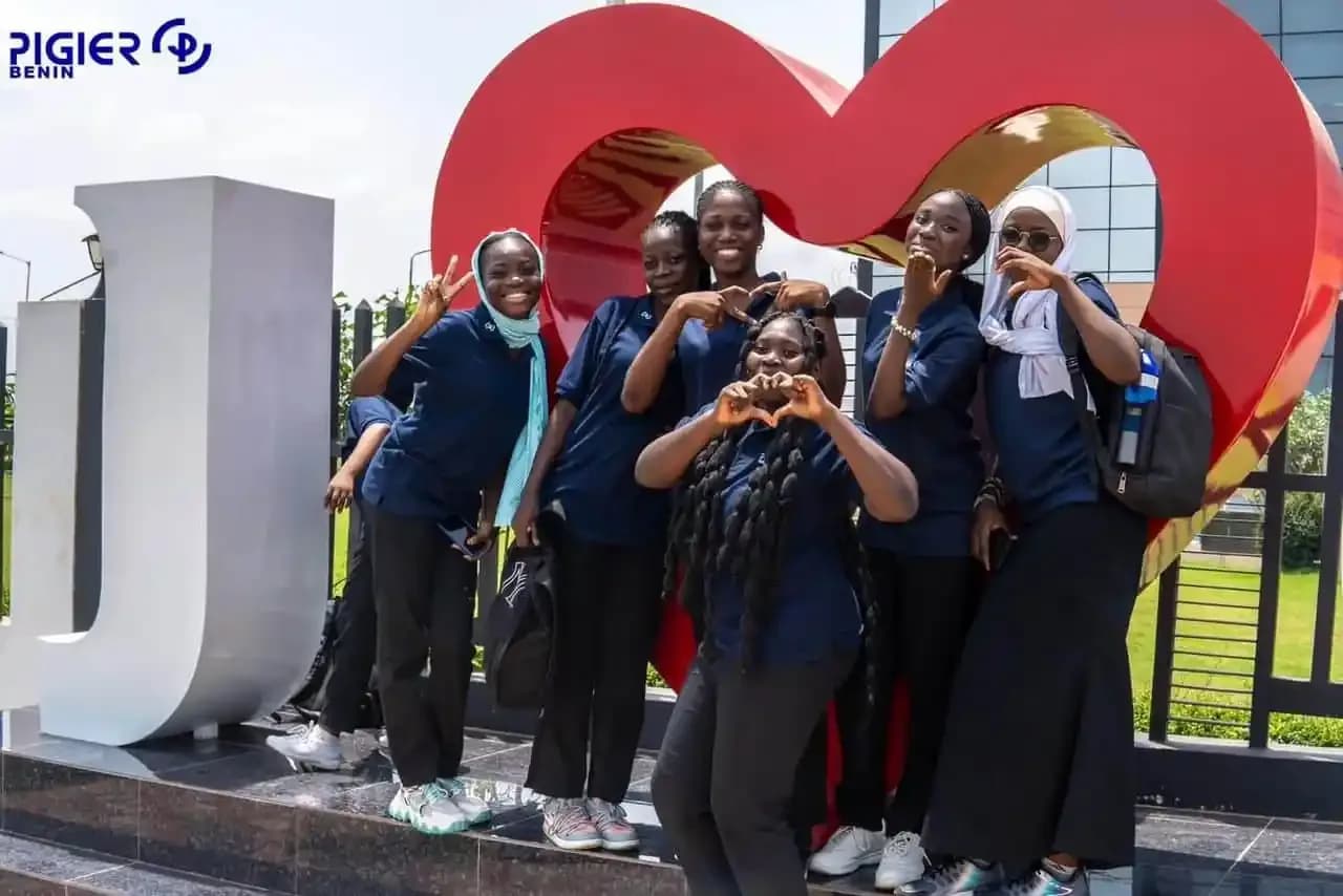 Photo de groupe des apprenants à la GDIZ
